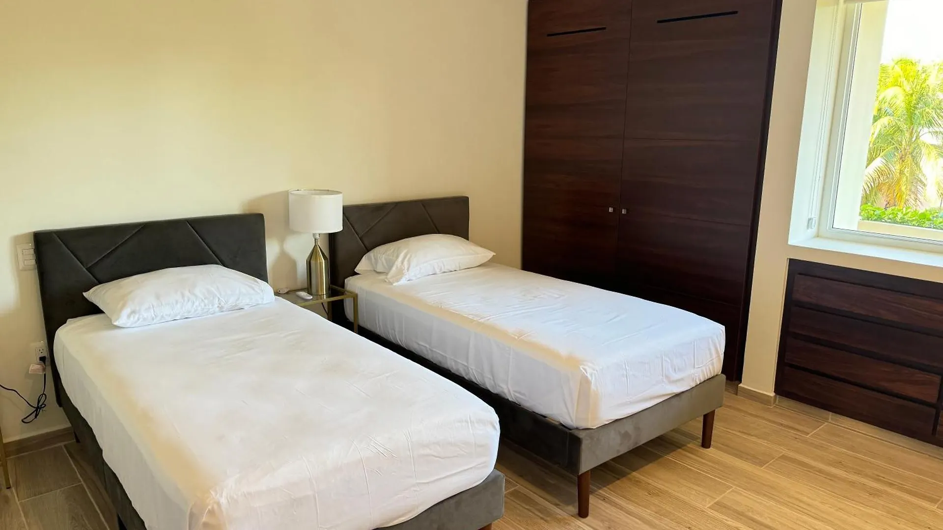Azure Caribbean Aqua Apartment Puerto Aventuras 0*,